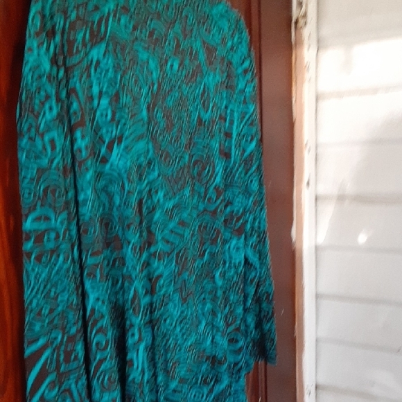 Chico's Teal and Brown Abstract Swirl Top - Picture 5 of 5